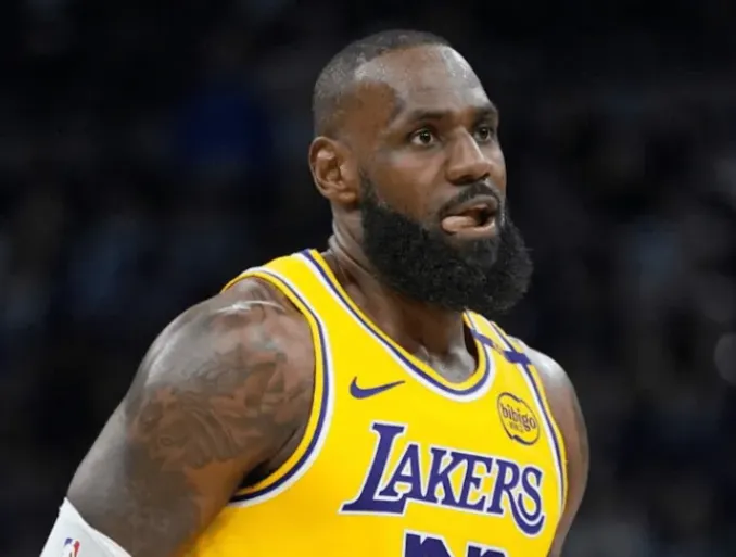 排球直播-霍里：詹姆斯是唯一有理由抱怨裁判的人，裁判总是无视他